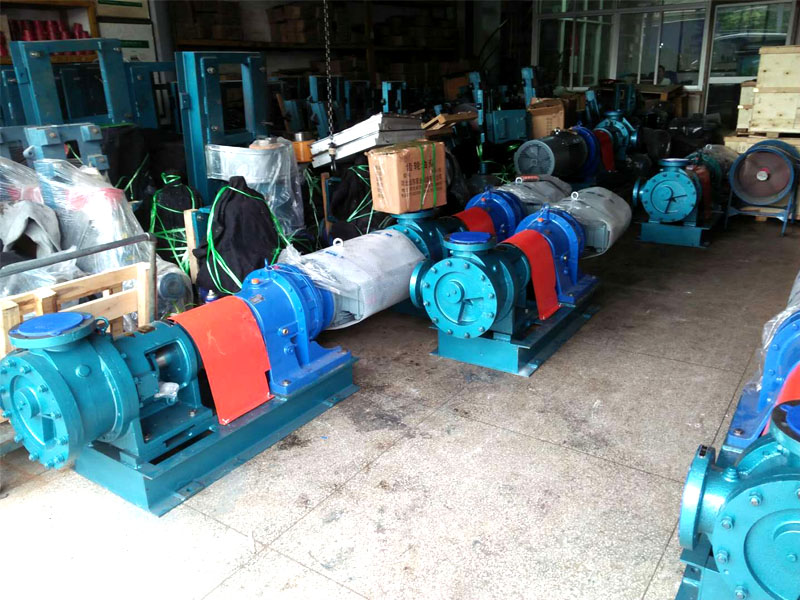 東莞圣堡達二期項目玻璃膠基料泵/107膠泵全部采用遠東NYP320B-RU-T2-W11G